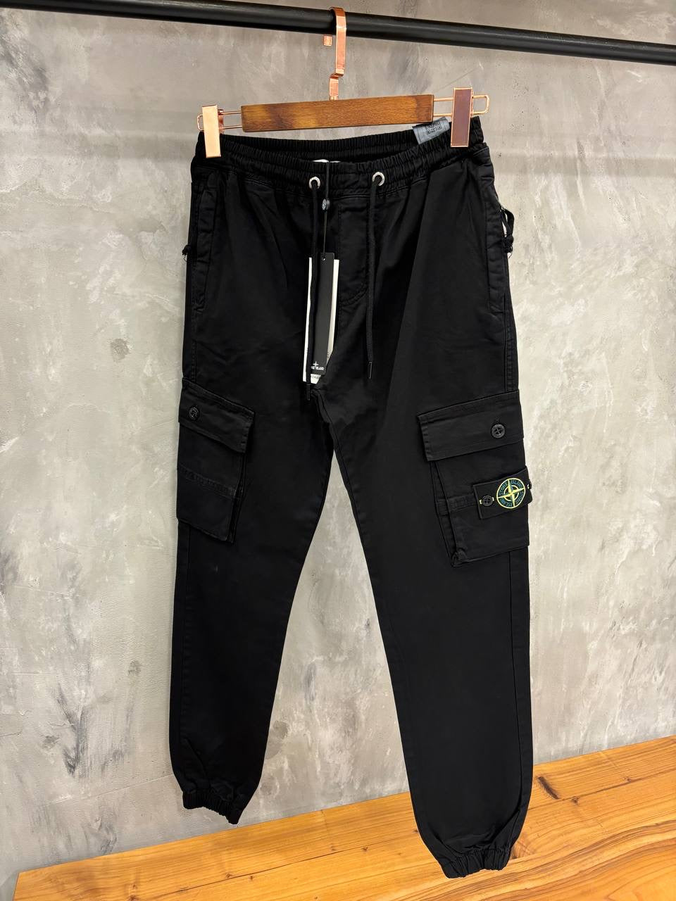 CARGO PANT STONE ISLAND RITS ZWART