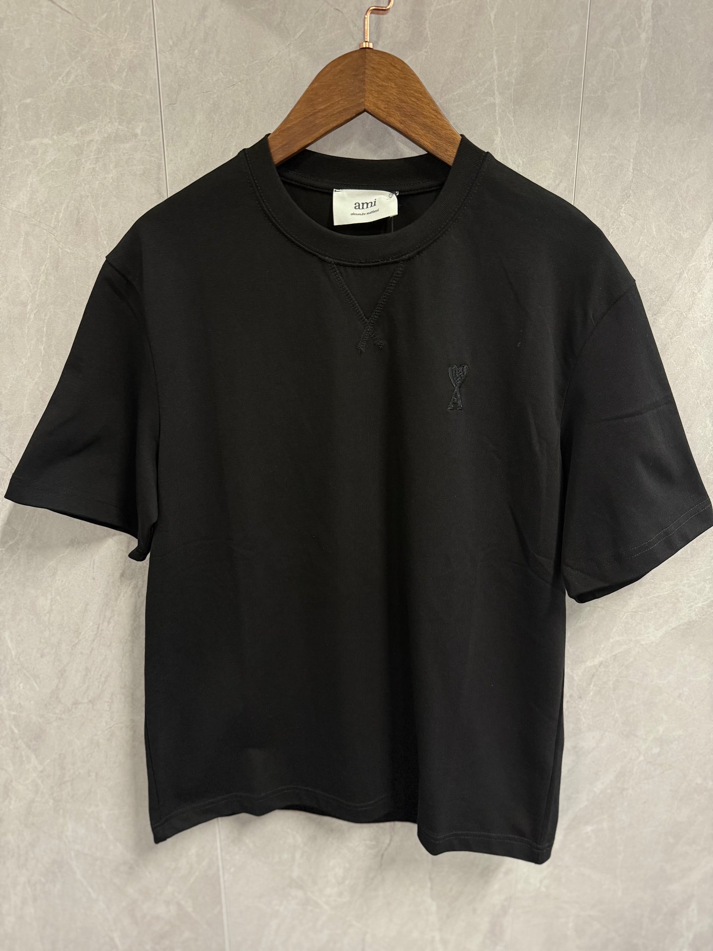 T-Shirt Ami Paris Zwart (zwarte logo)