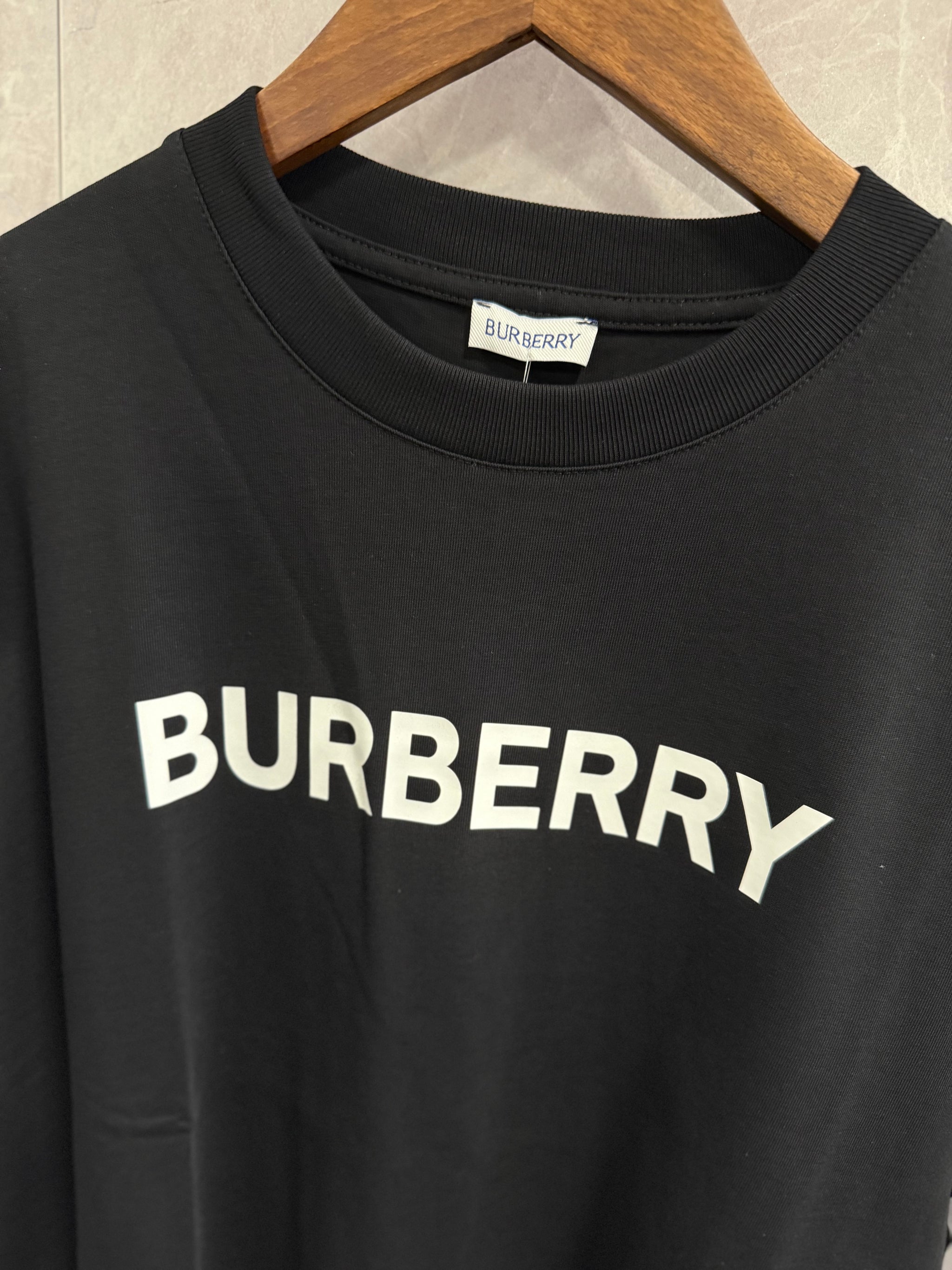 T-Shirt Burberry Zwart