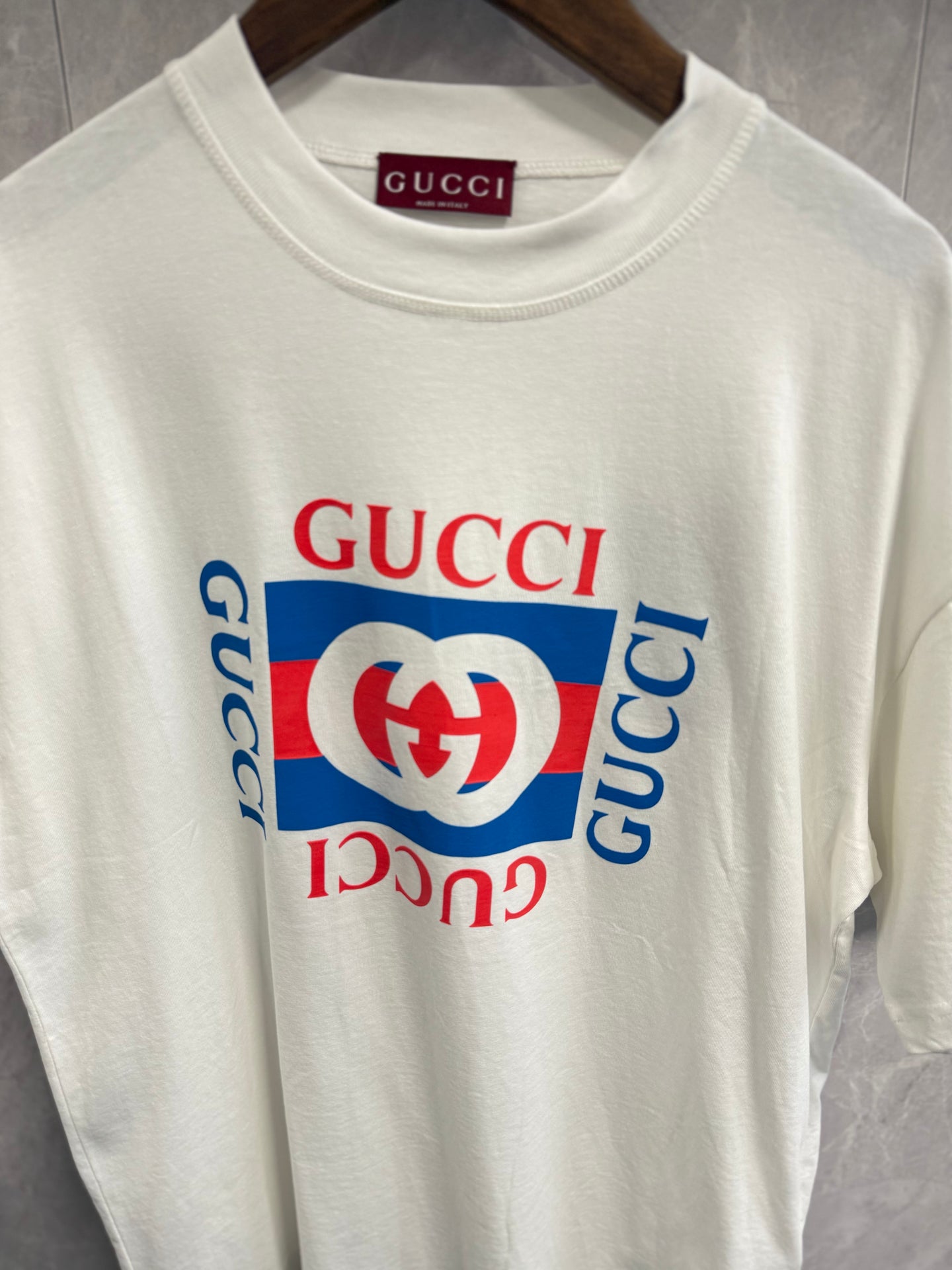 T-Shirt Gucci Wit (groot logo)
