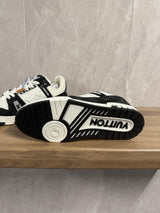 LV Trainer Zwart (witte zool)