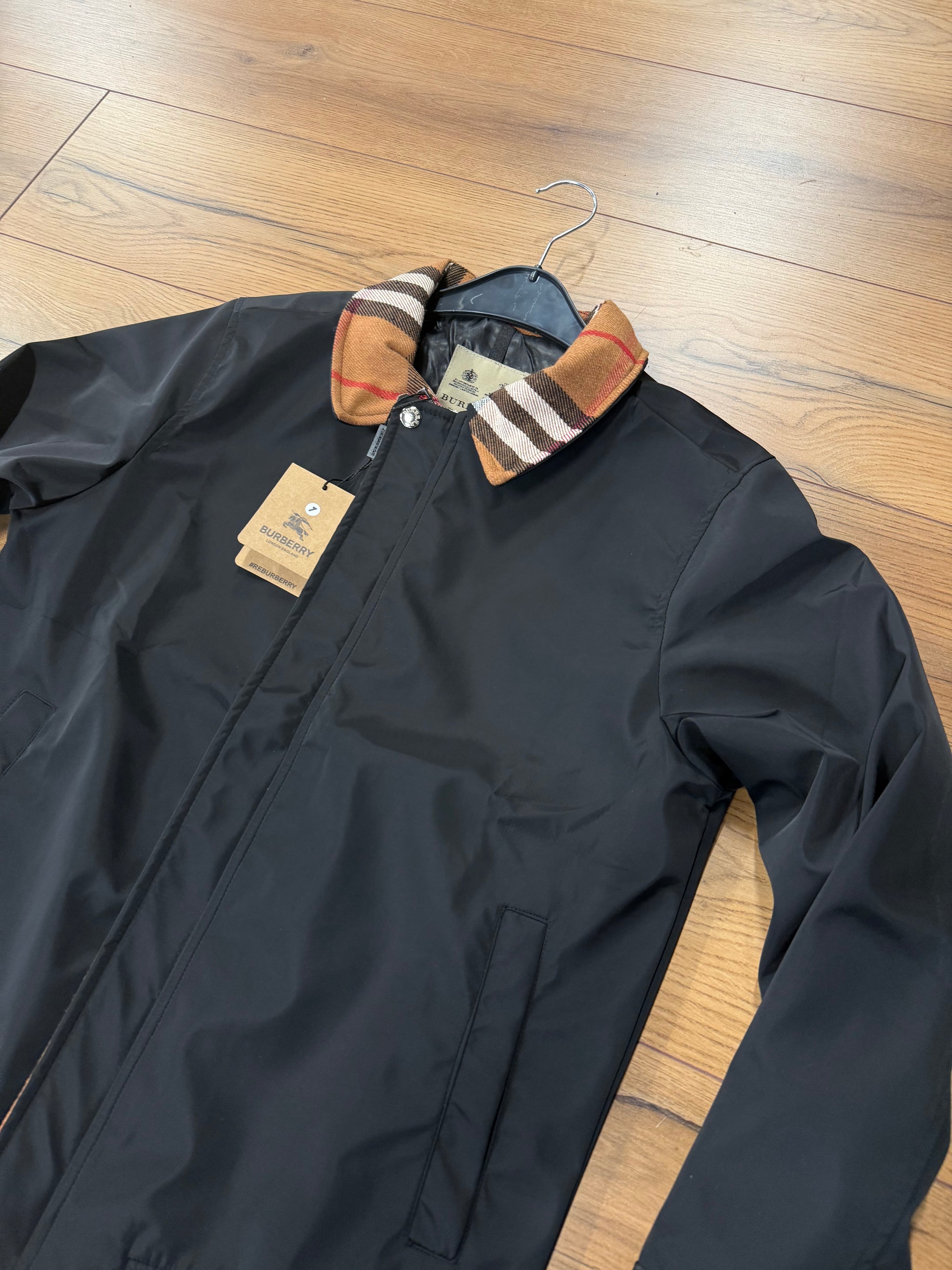 BURBERRY TUSSENJAS ZWART