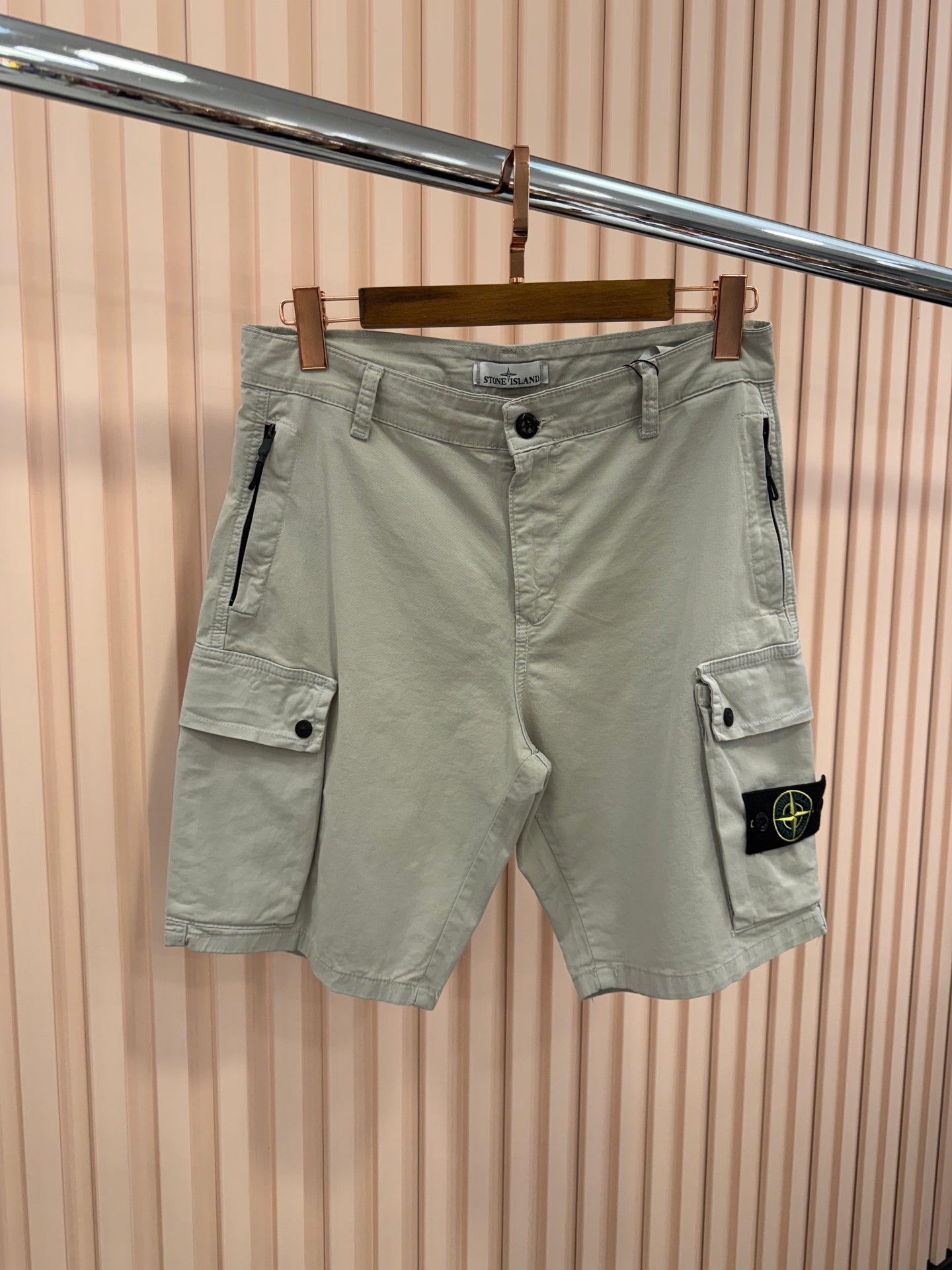CARGO STONE ISLAND SHORT PANT LICHT GROEN