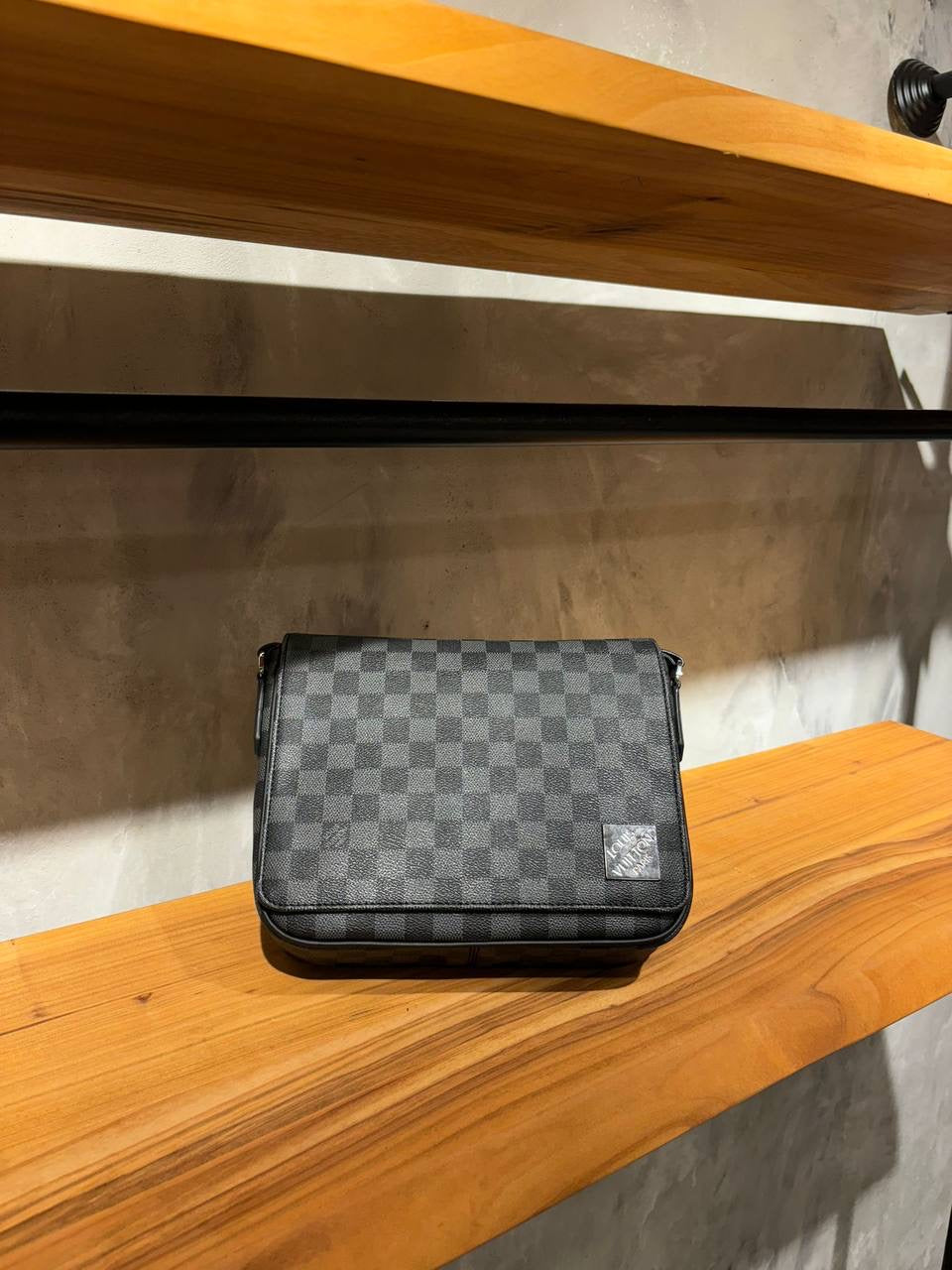 LV District Messenger Bag Grijs Blokken