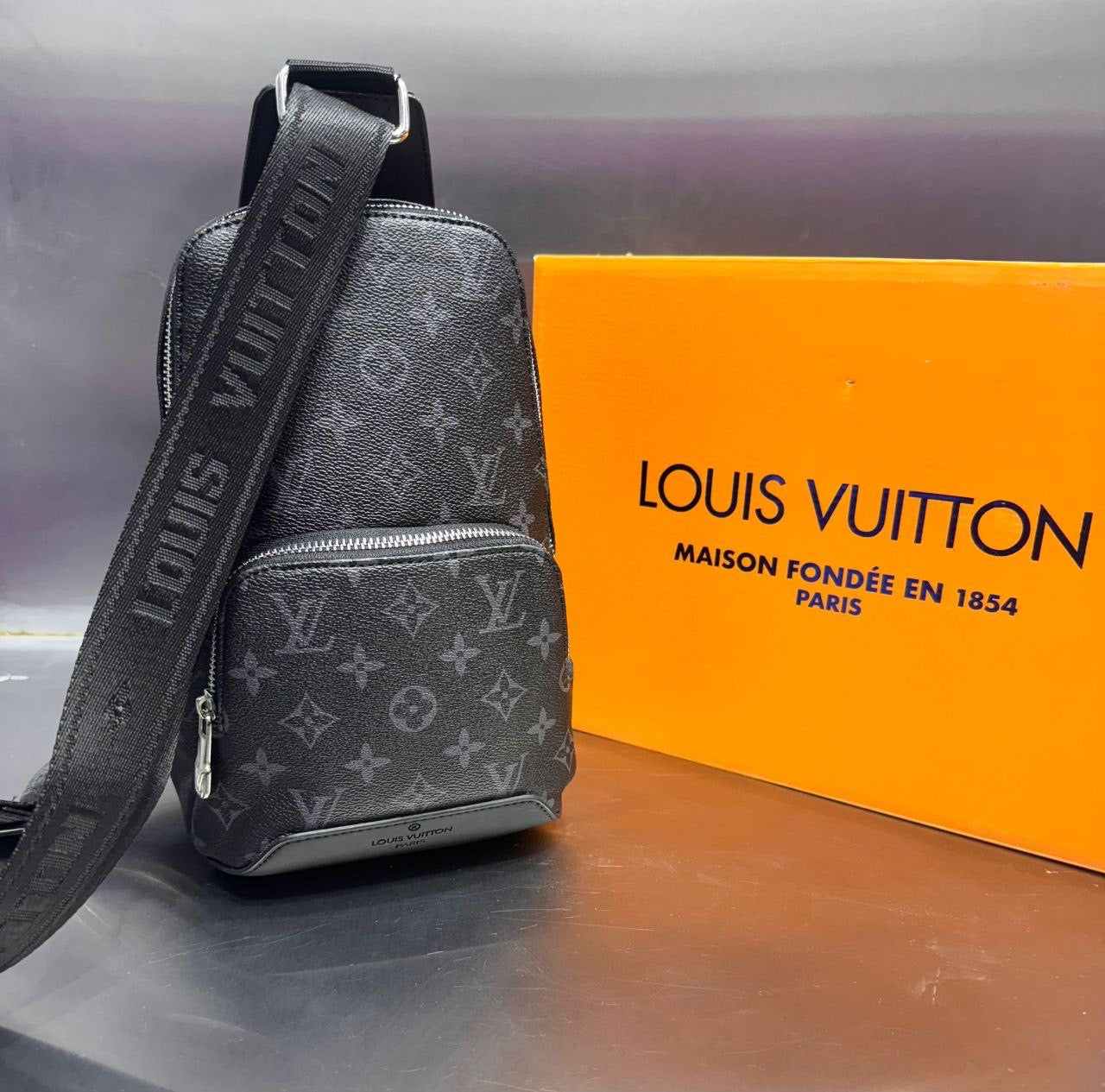LV Avenue Sling Bag Grijs (monogram)