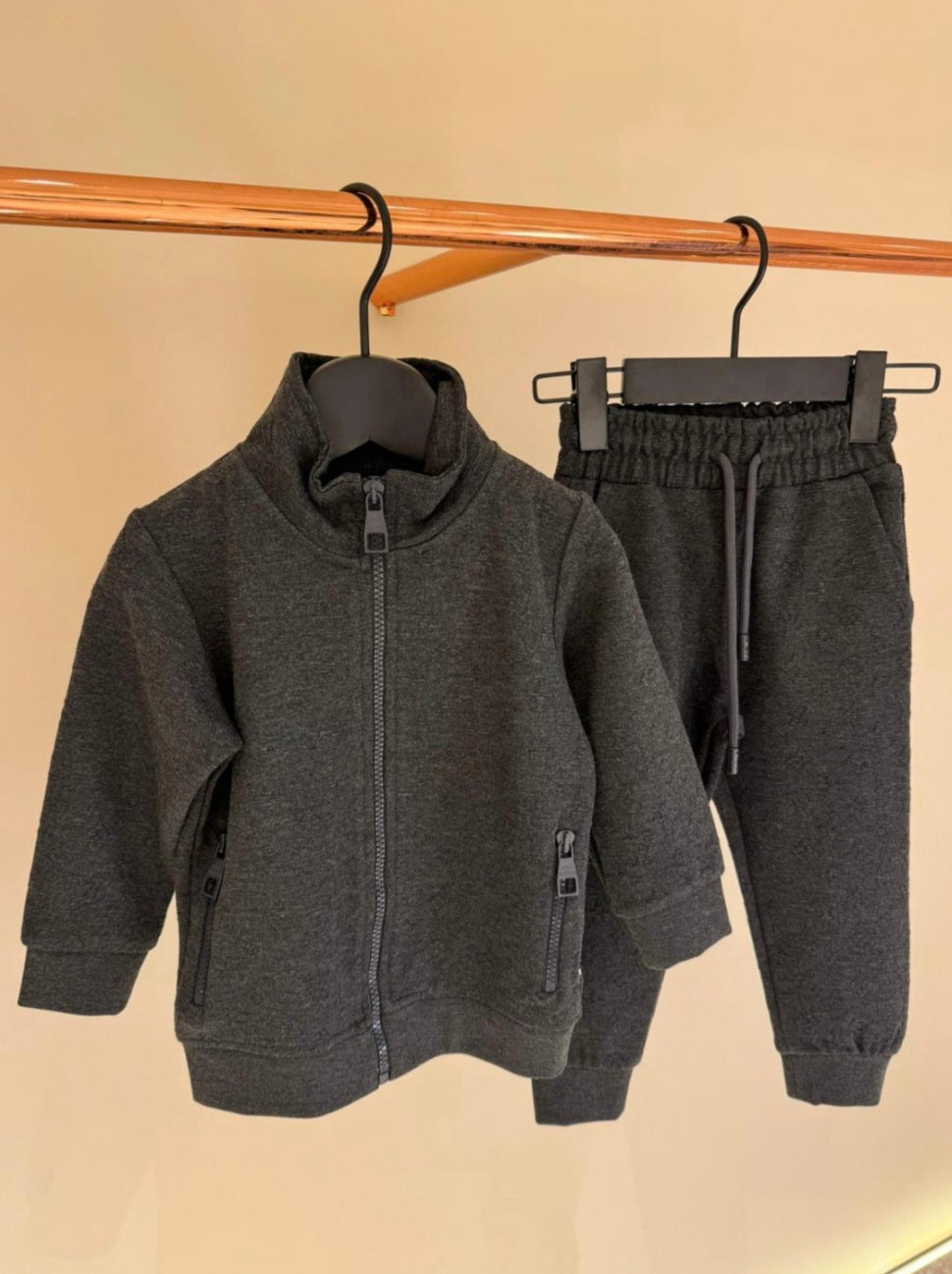 KIDS Trainingspak LV Monogram Antraciet