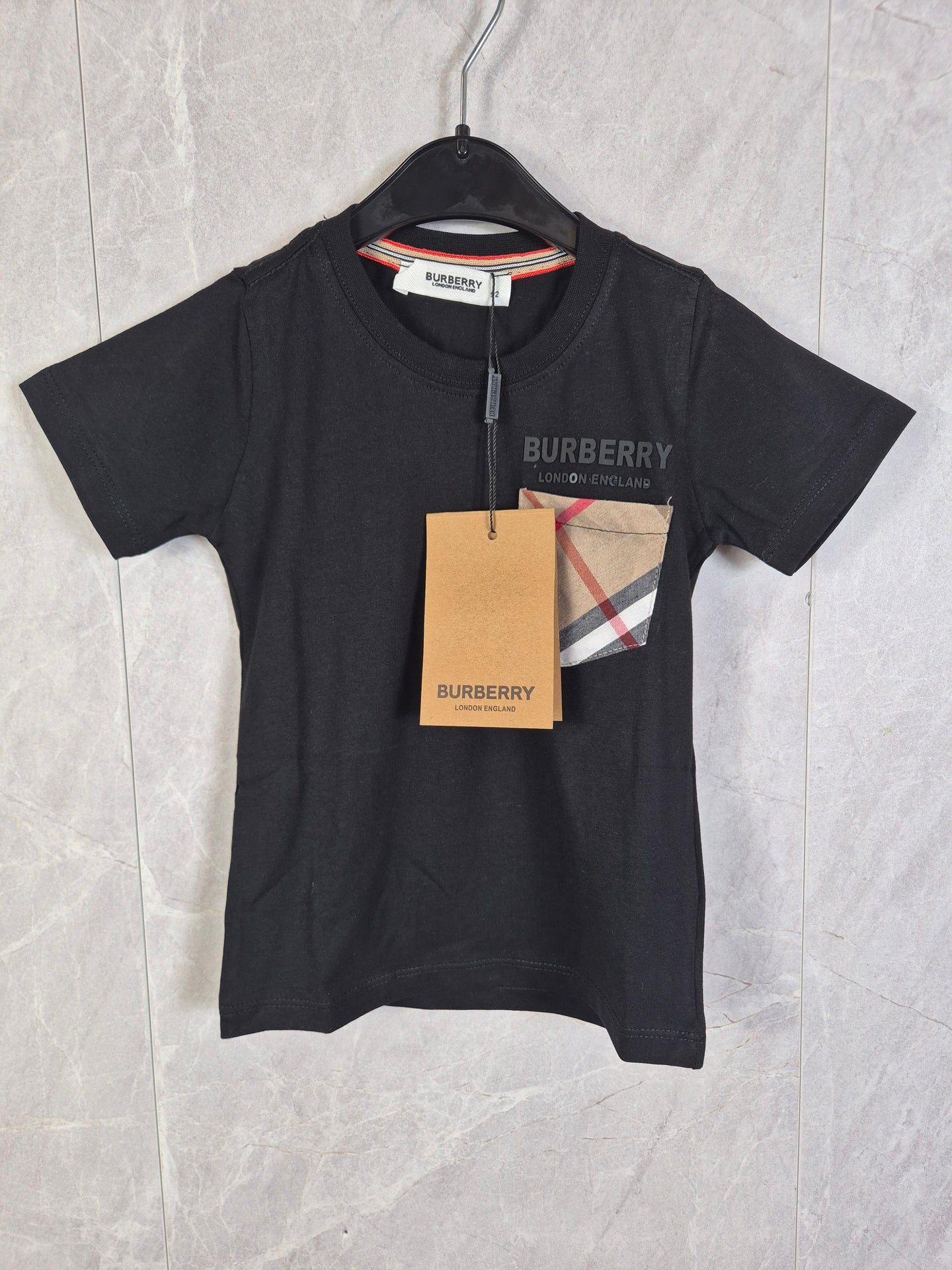 KIDS T-SHIRT BURBERRY ZWART ZAKJE