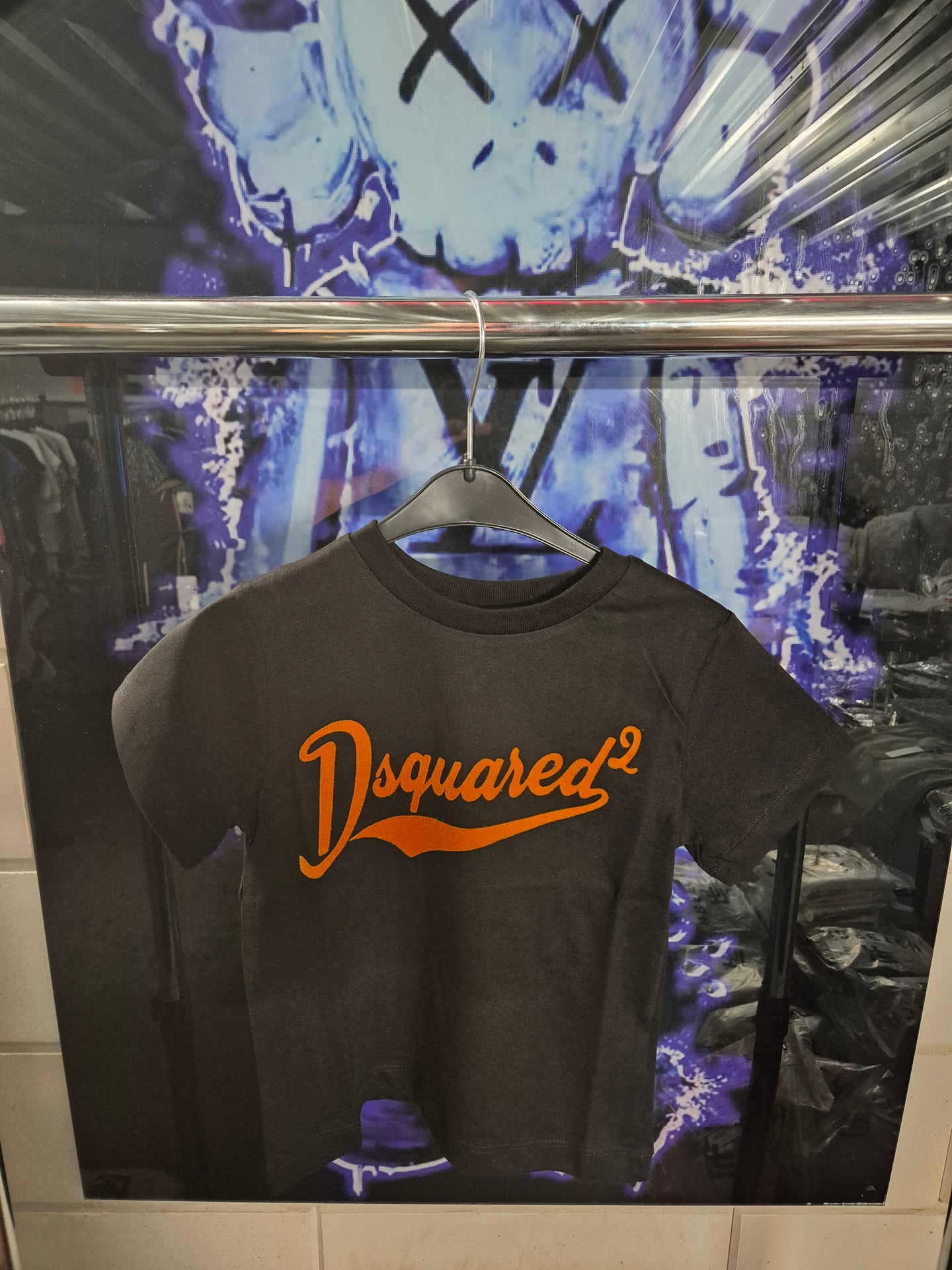 KIDS T-SHIRT DSQUARED ZWART ORANJE LETTERS