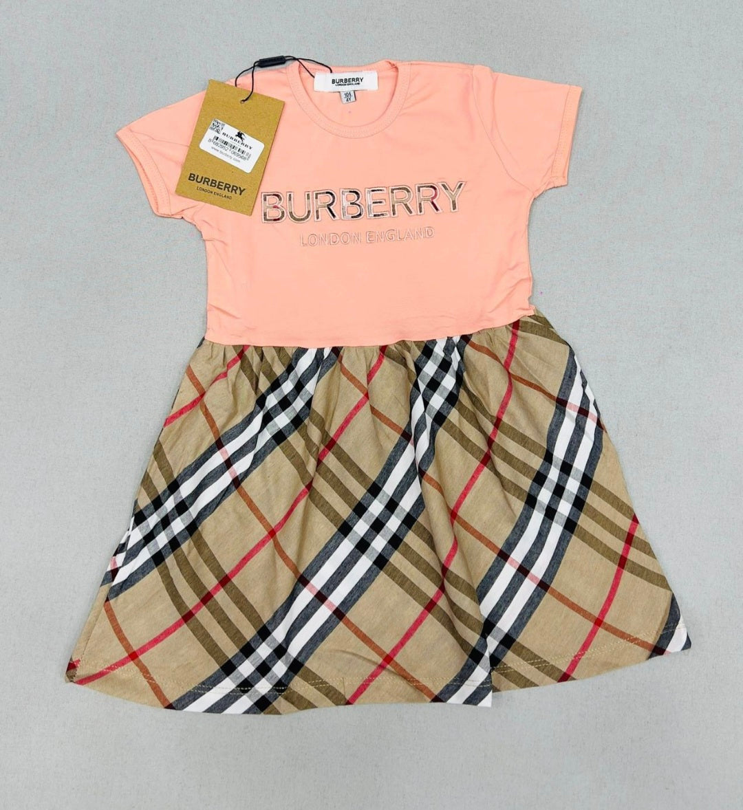 NEWBORN JURKJE BURBERRY ZALM
