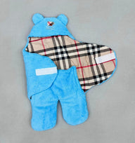 NEWBORN VOETENZAK BURBERRY SKY BLUE