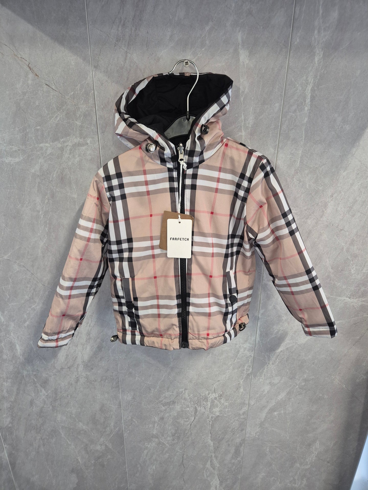 KIDS BURBERRY DUBBELZEIDIG! Jassen zwart+monogram