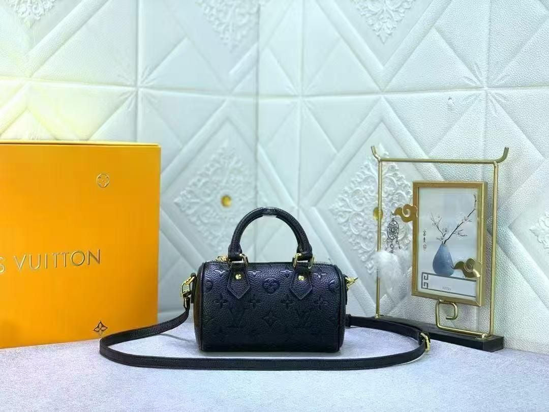 DAMES TASSEN LouisVuitton Nano Speedy in Monogram Empreinte-leer (zwart)