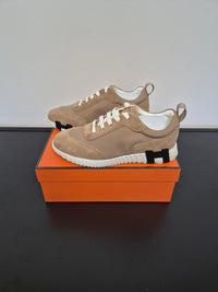 DAMES SCHOENEN Hermès Bouncing Sneaker Licht Bruin Zwart