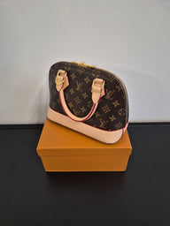 DAMES TASSEN LouisVuitton Alma BB