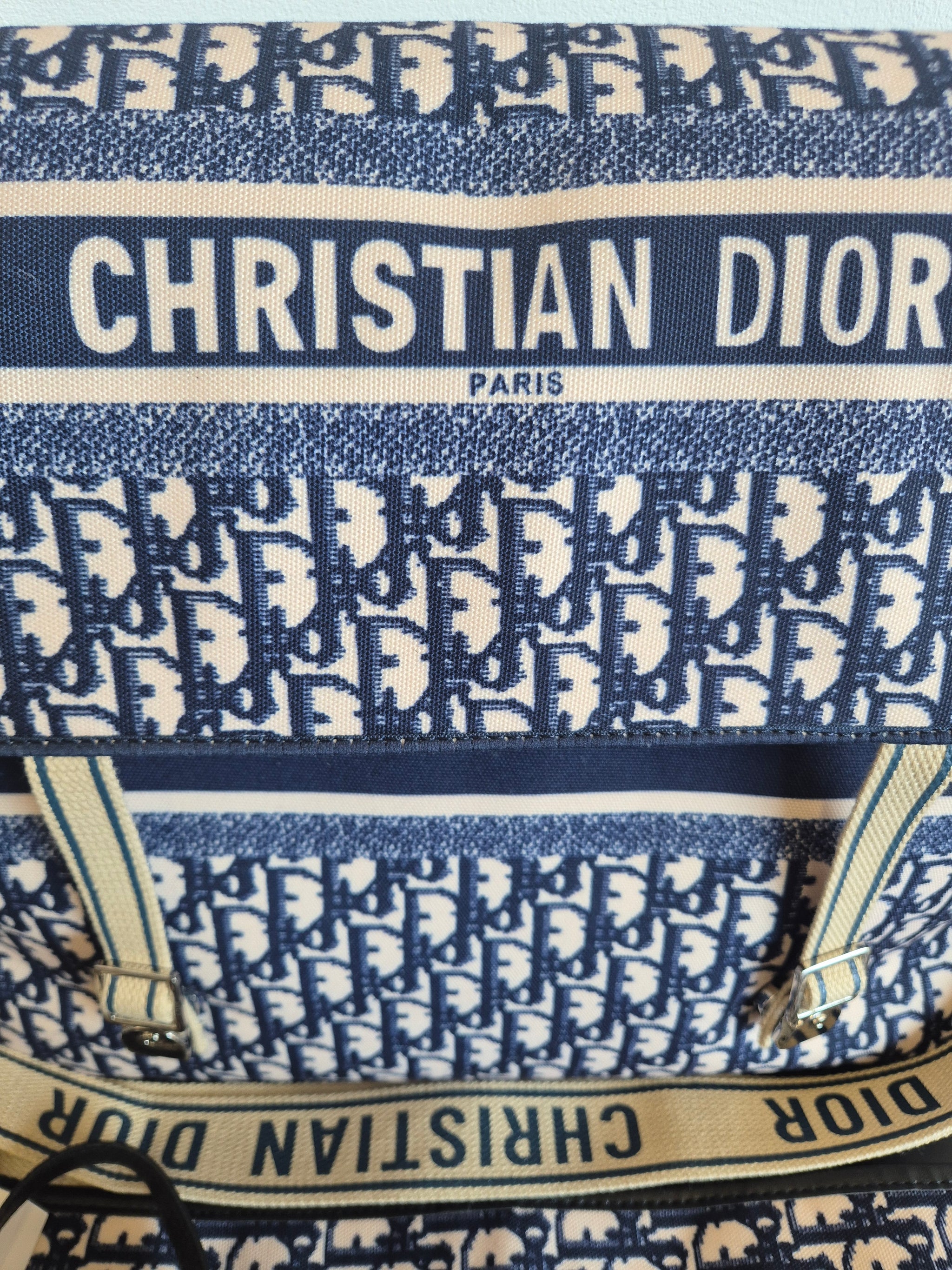 BABY NEWBORN CHRISTIAN DIOR PARIS LUIERTAS