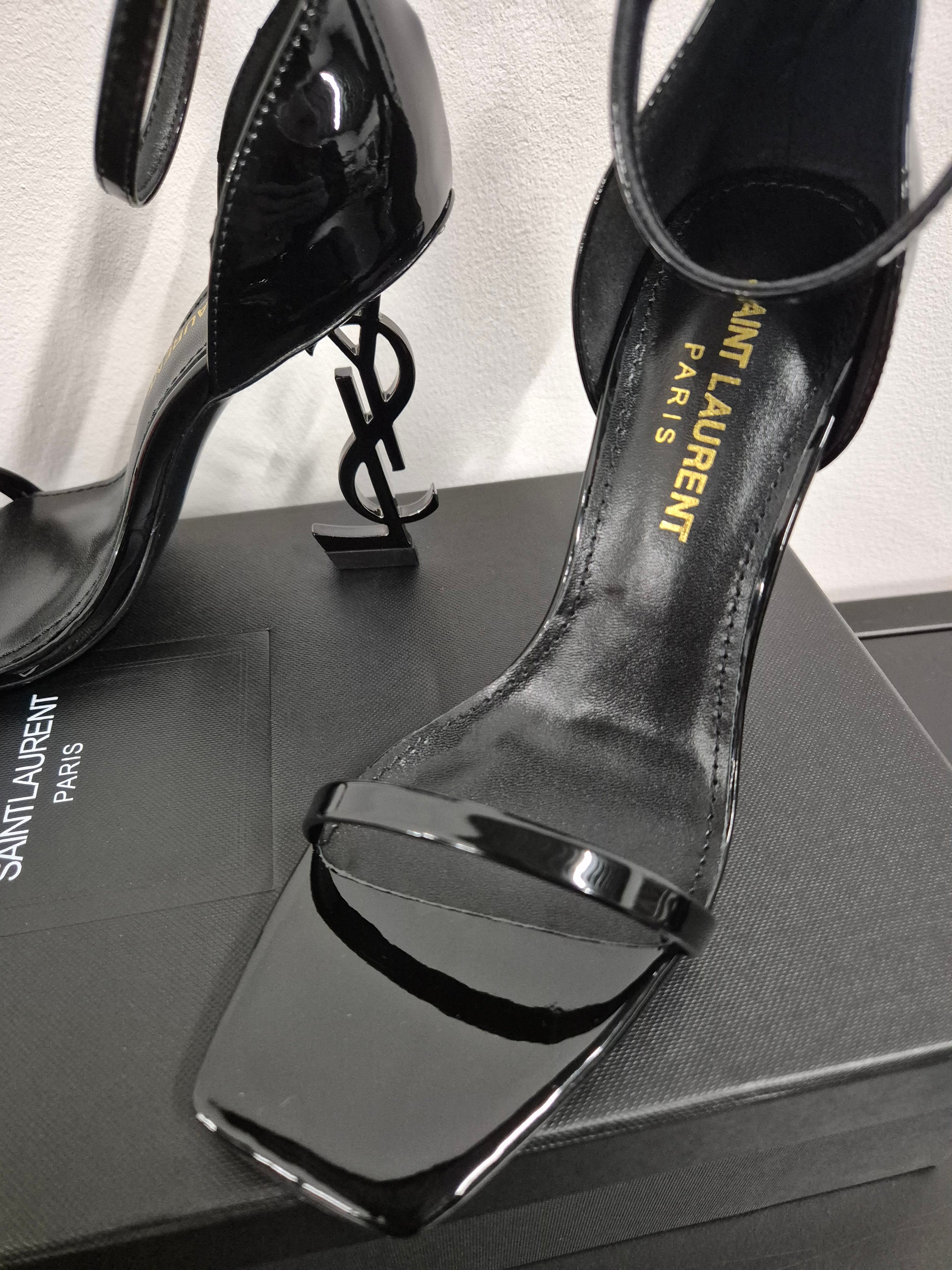 DAMES SCHOENEN YSL SaintLaurent Opyum Heels Black Heel