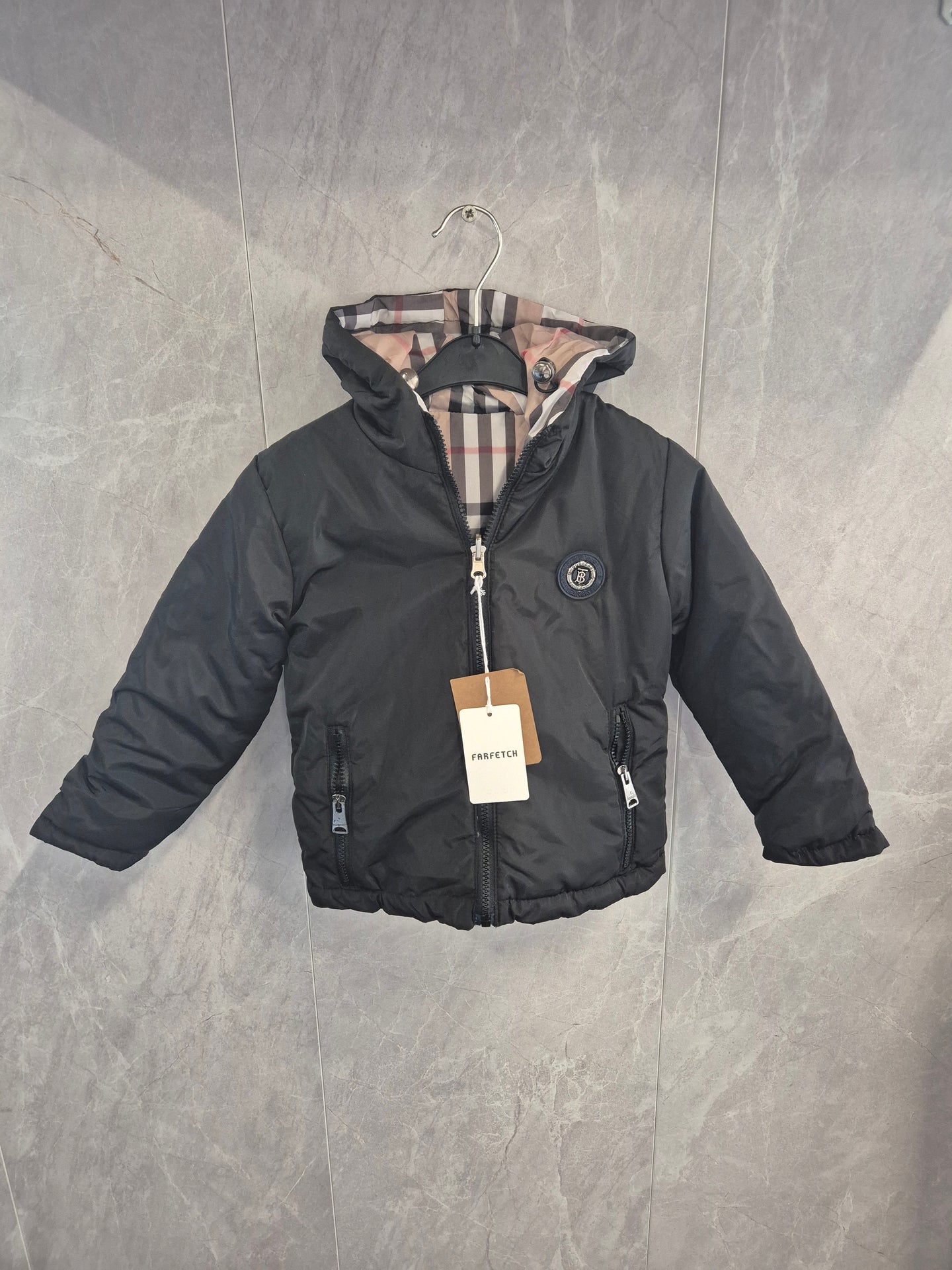 KIDS BURBERRY DUBBELZEIDIG! Jassen zwart+monogram