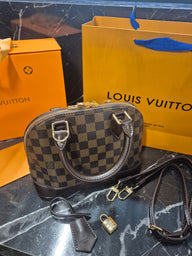 DAMES TASSEN Louis Vuitton Alma BB Damier Ebene