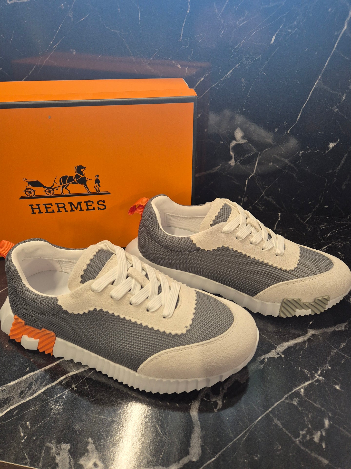 DAMES SCHOENEN Hermès Bouncing sneaker.